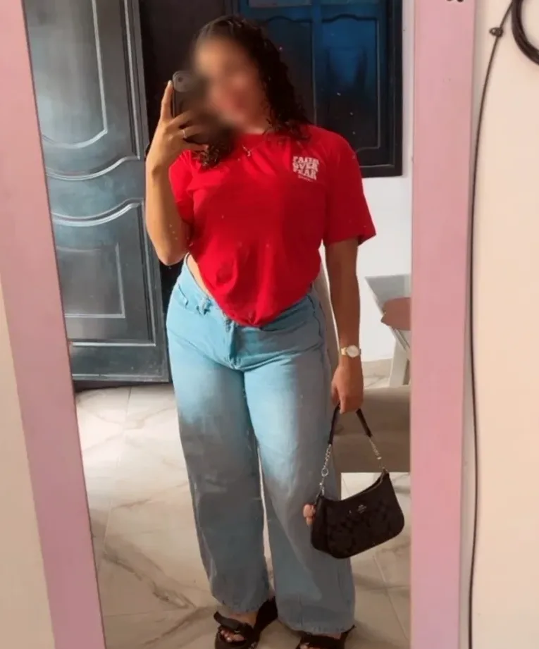Therese, 24